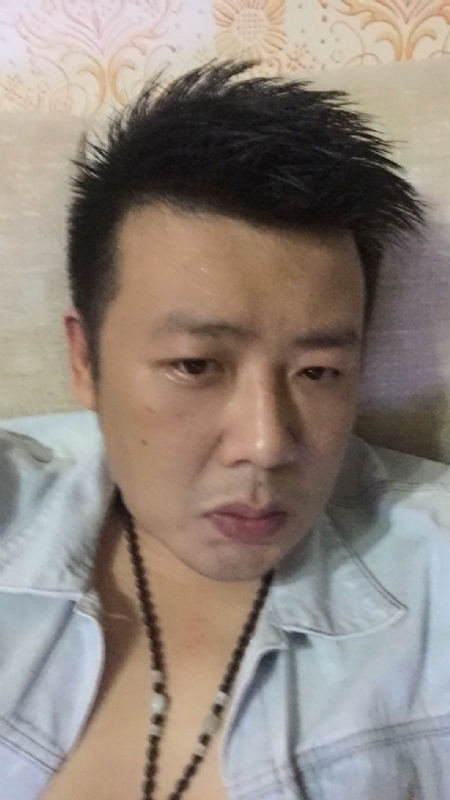 沐浴阳光的第一张照片--深圳相亲服务中心
