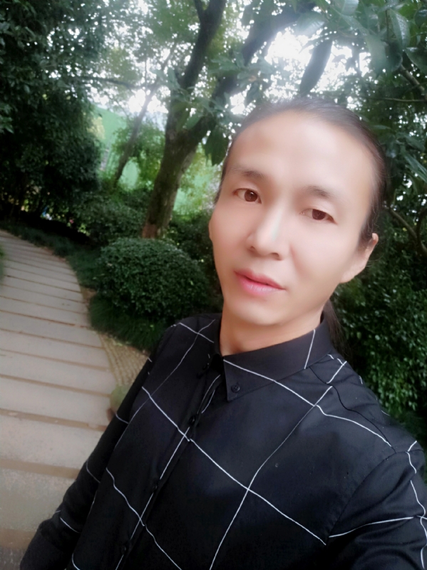 北方的狼的第一张照片--深圳相亲服务中心
