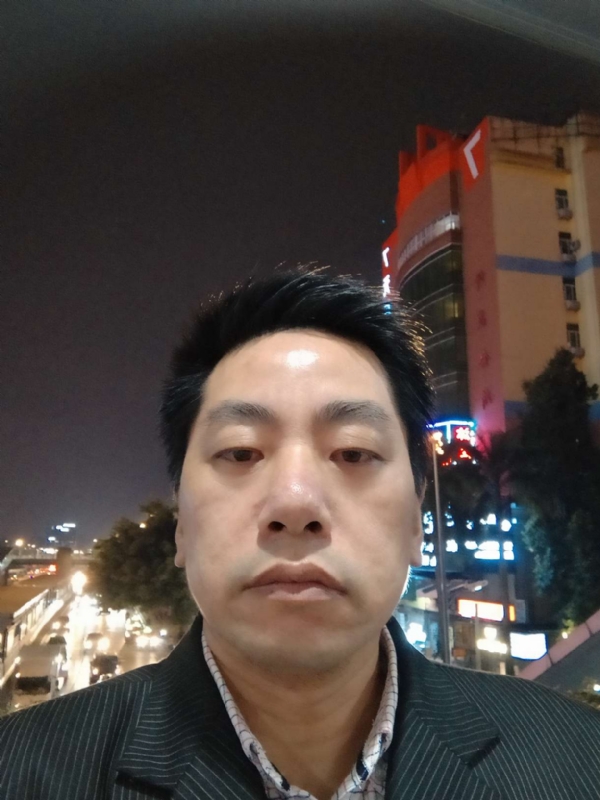 寻找真爱的第一张照片--深圳相亲服务中心