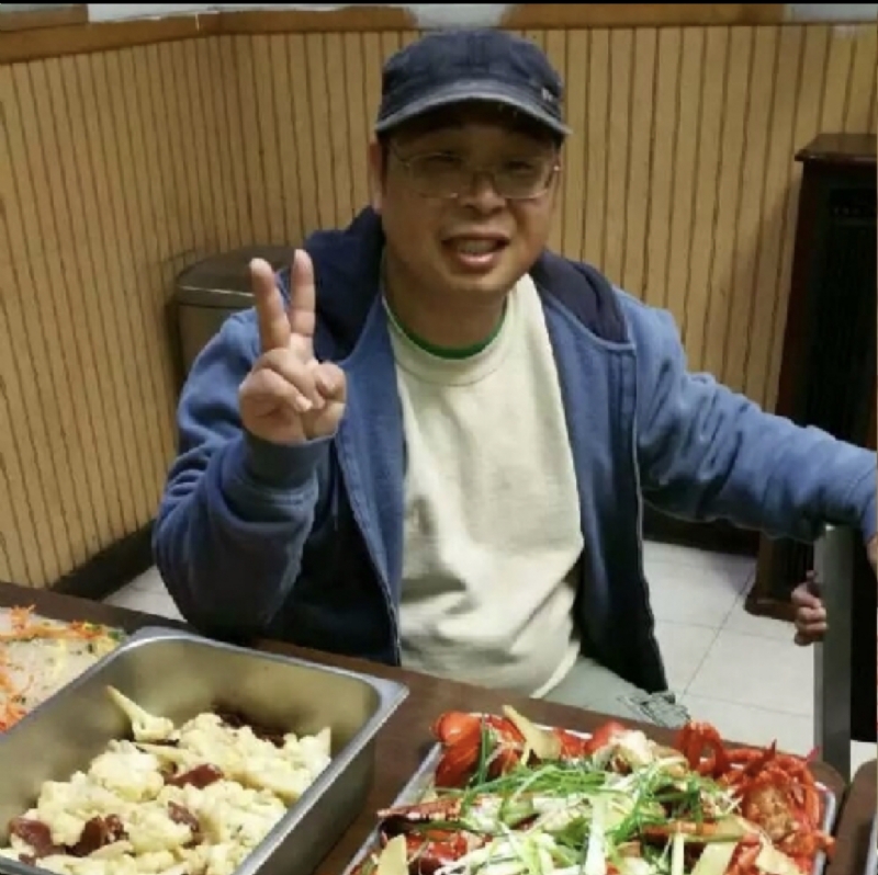 wally的第一张照片--深圳相亲服务中心