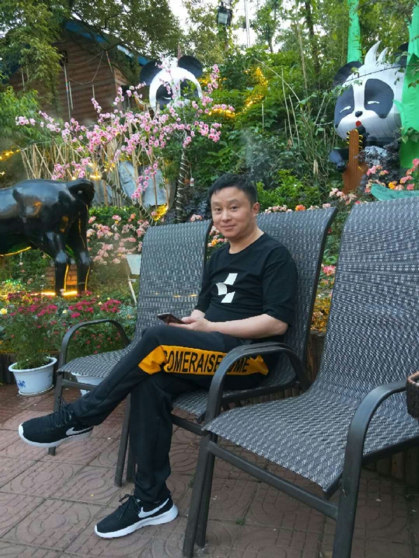 想家的第一张照片--深圳相亲服务中心