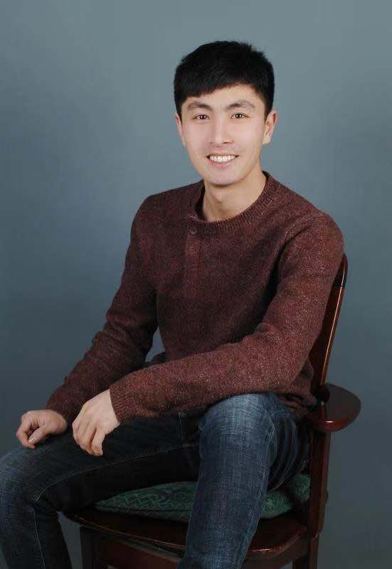 王泽的第二张照片--深圳相亲服务中心