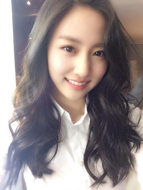 等爱的易微的第一张照片--深圳相亲服务中心