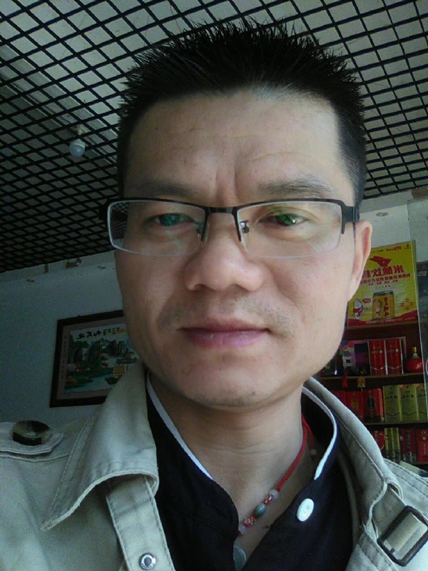 飘逸的第一张照片--深圳相亲服务中心