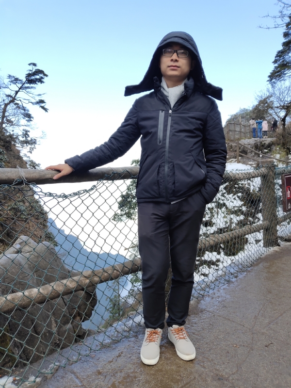 记录的地平线的第一张照片--深圳相亲服务中心