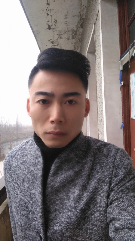 谁伴我闯荡的第一张照片--深圳相亲服务中心
