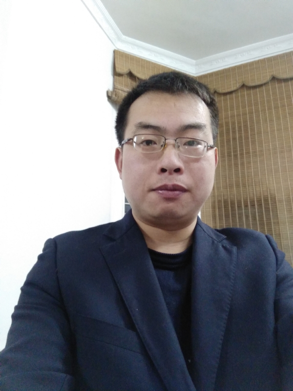 简单爱的第一张照片--深圳相亲服务中心