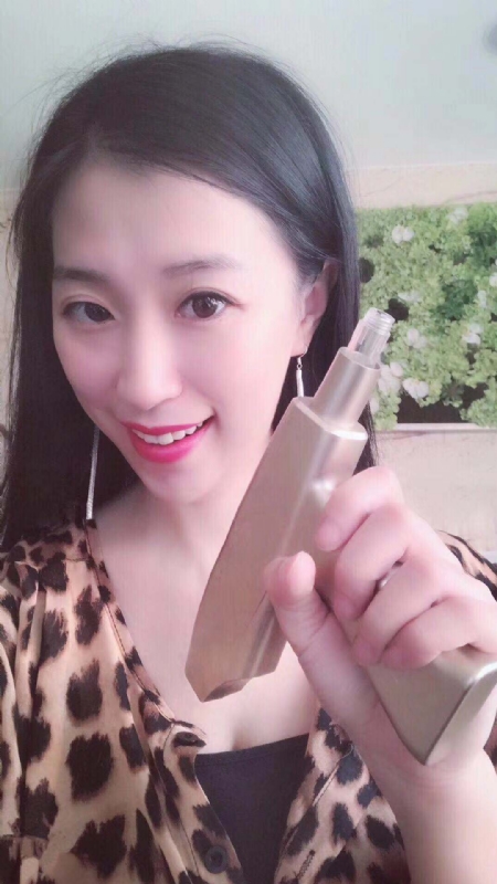 從開始到現在的第二张照片--深圳相亲服务中心