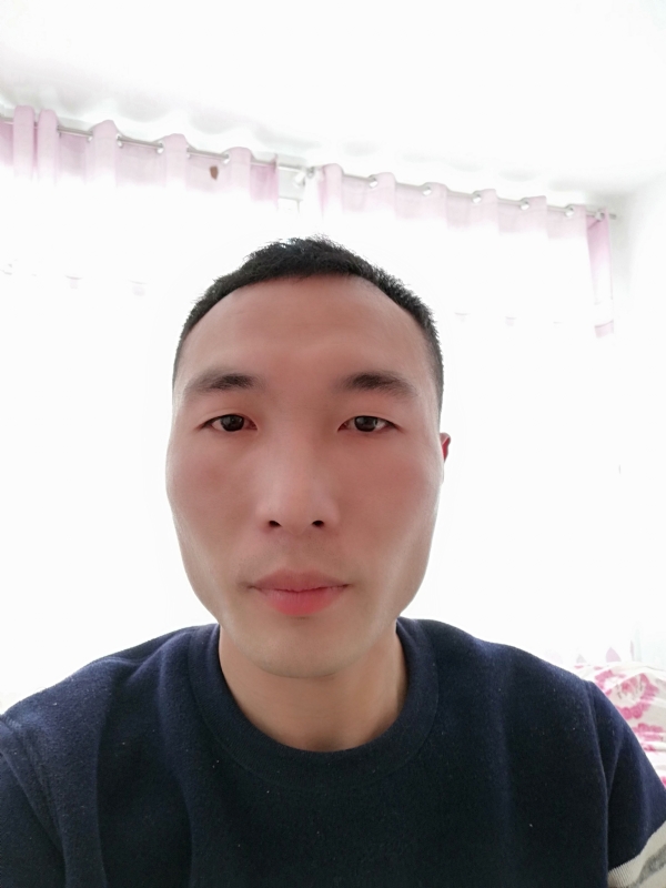 无悔的第一张照片--深圳相亲服务中心