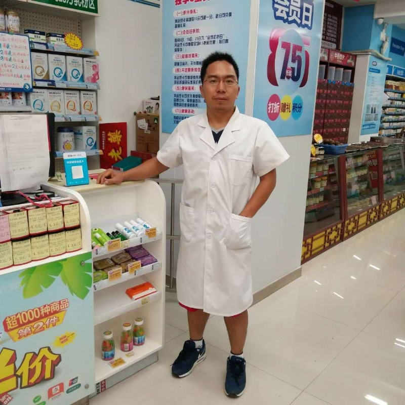 开开心心的第一张照片--深圳相亲服务中心