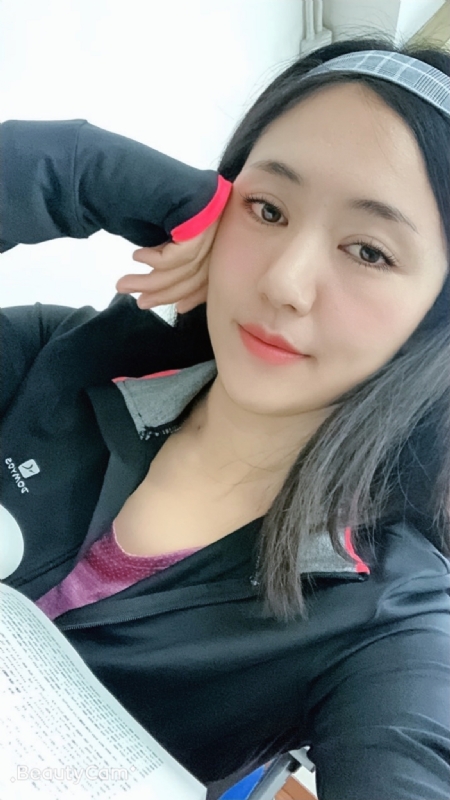 飄兒的第二张照片--深圳相亲服务中心
