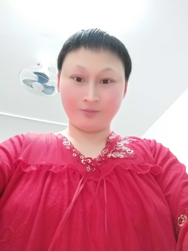 彩虹姐姐永不言弃的第一张照片--深圳相亲服务中心