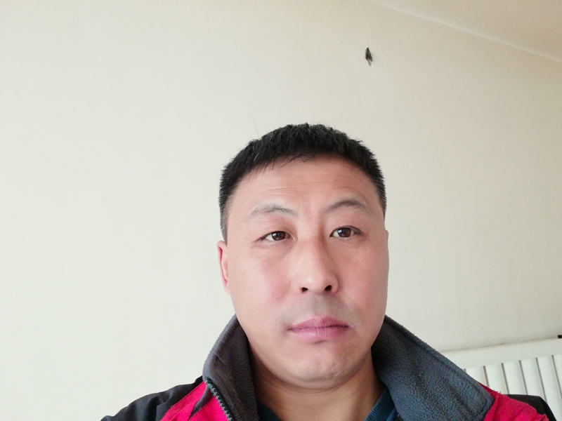 海阔天空的第一张照片--深圳相亲服务中心