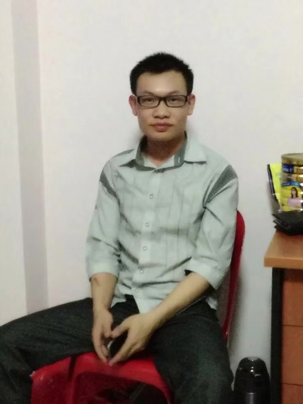 坚强不屈的第一张照片--深圳相亲服务中心