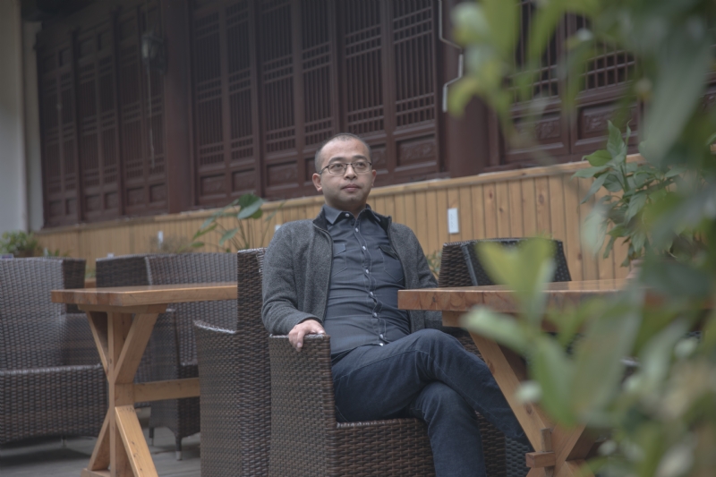 世界那么大的第一张照片--深圳相亲服务中心