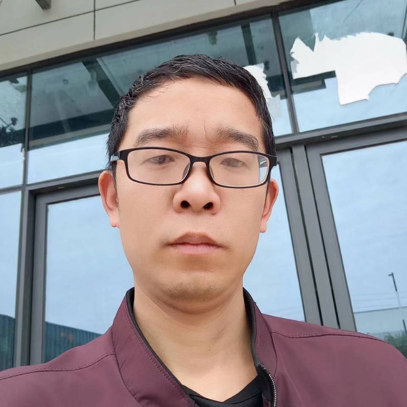 眼镜的第一张照片--深圳相亲服务中心