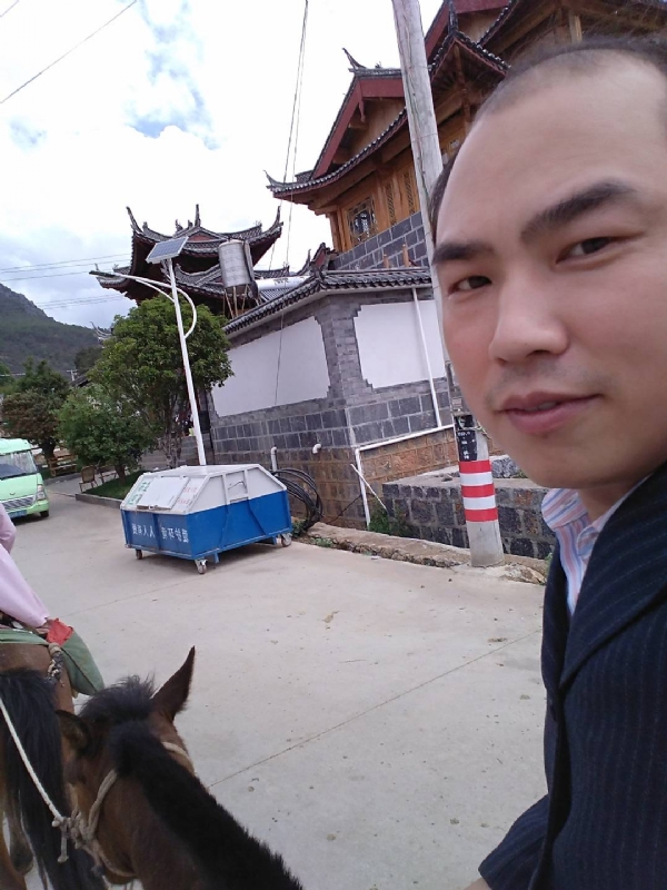 当代军人的第一张照片--深圳相亲服务中心
