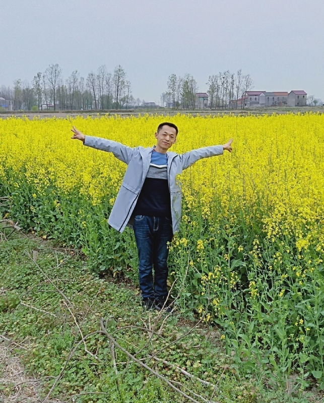 一个真诚的男士的第一张照片--深圳相亲服务中心