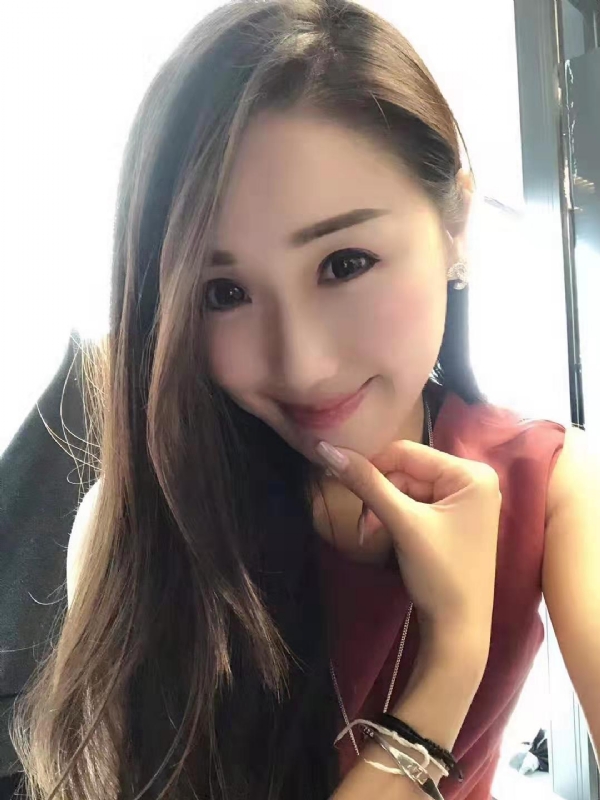 彩蝶的第一张照片--深圳相亲服务中心