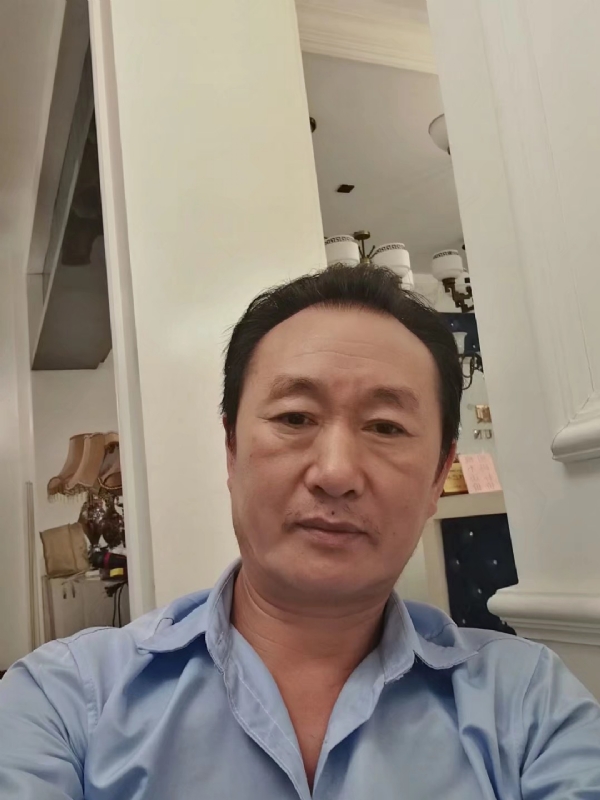 青松的第一张照片--深圳相亲服务中心