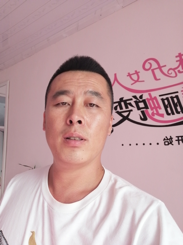 幸福生活的第一张照片--深圳相亲服务中心