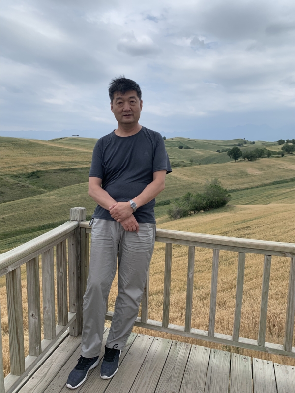 顺其自然的第一张照片--深圳相亲服务中心
