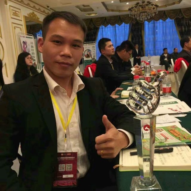 项帅的第一张照片--深圳相亲服务中心