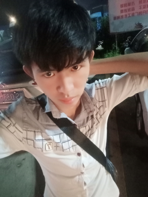 杨哥的第一张照片--深圳相亲服务中心
