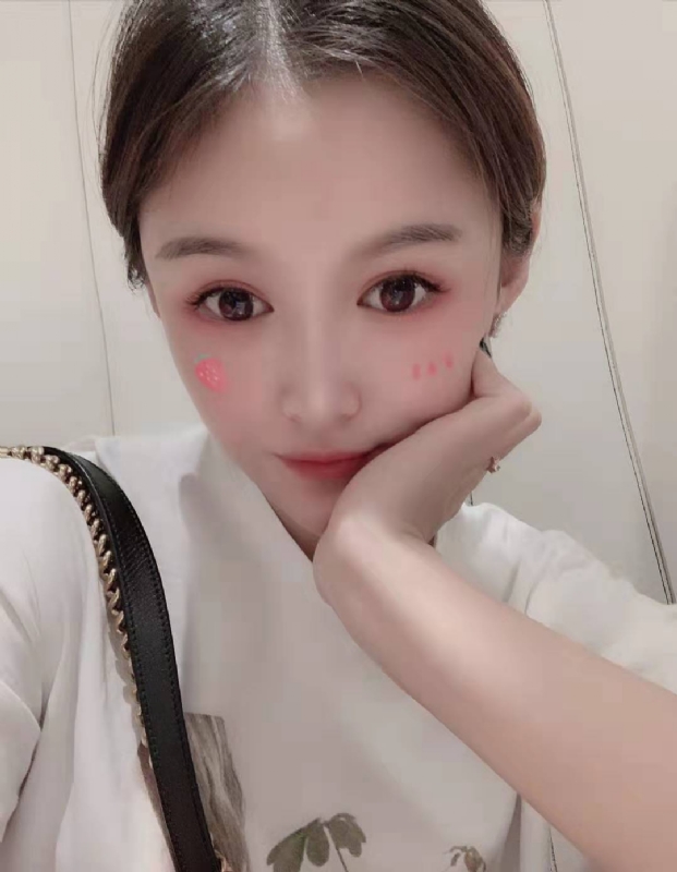fei菲儿的第一张照片--深圳相亲服务中心