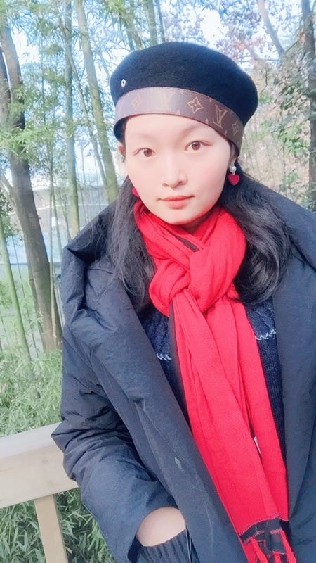 风中百合的第一张照片--深圳相亲服务中心