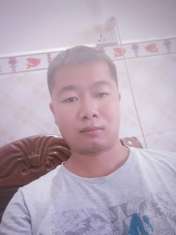 心雨的第一张照片--深圳相亲服务中心