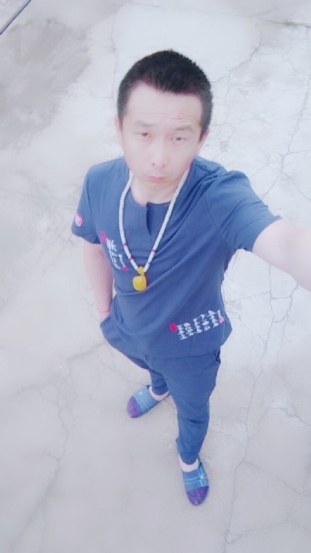 一叶之秋的第一张照片--深圳相亲服务中心