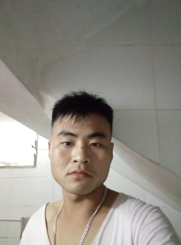 落叶知秋的第一张照片--深圳相亲服务中心