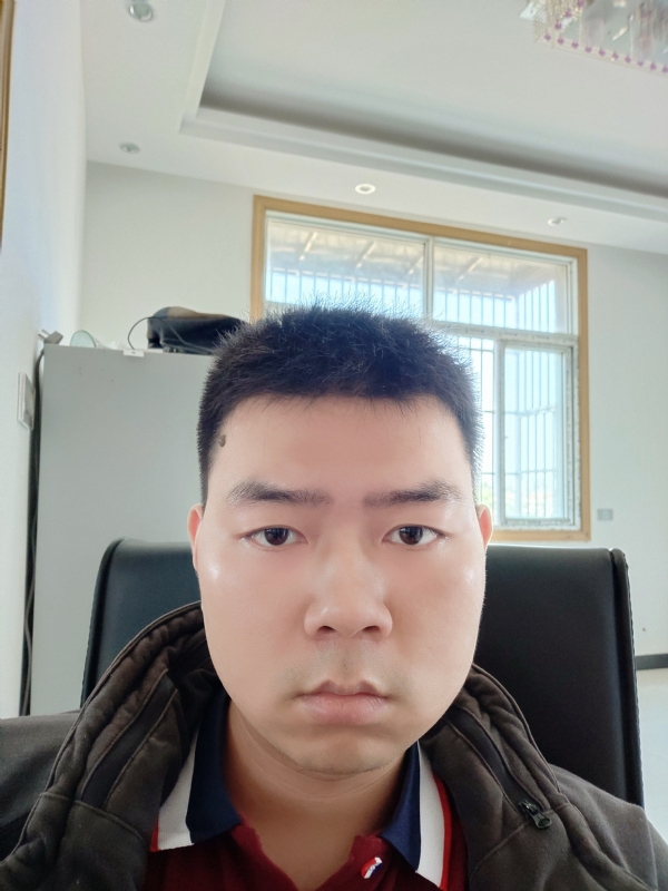 咚咚咚的第一张照片--深圳相亲服务中心