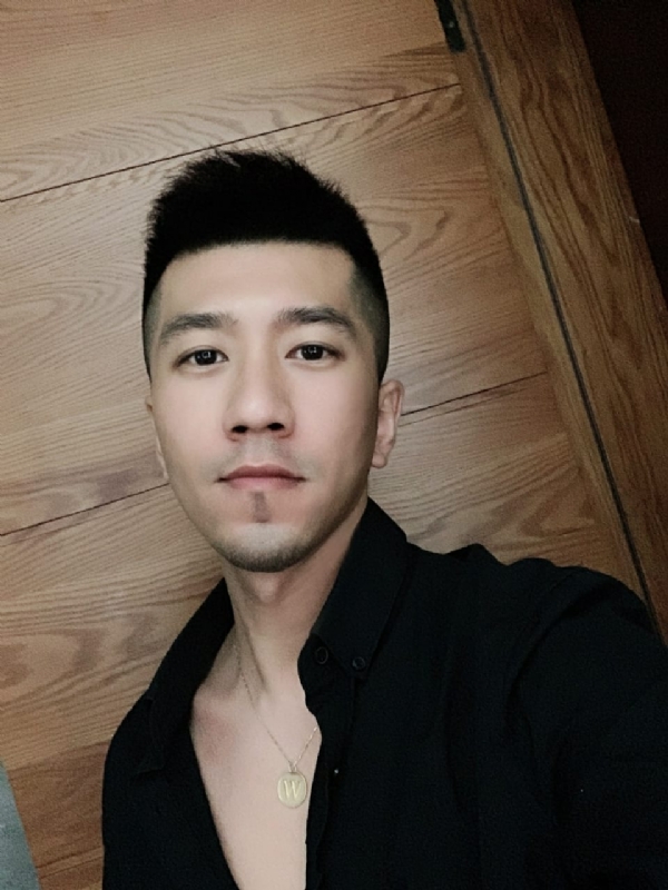 佳佳的第一张照片--深圳相亲服务中心