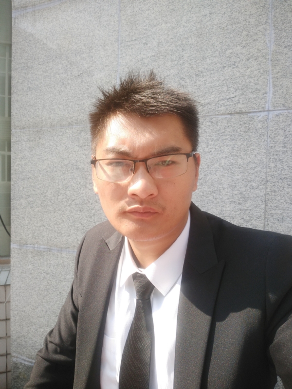 孤独的人的第一张照片--深圳相亲服务中心