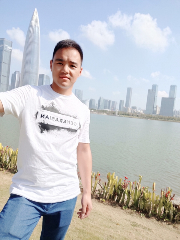 许仙敢睡蛇的第一张照片--深圳相亲服务中心