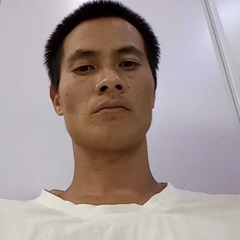 孤独的第一张照片--深圳相亲服务中心