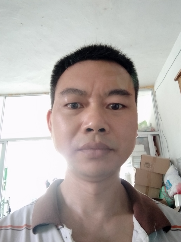 平凡一生的第一张照片--深圳相亲服务中心