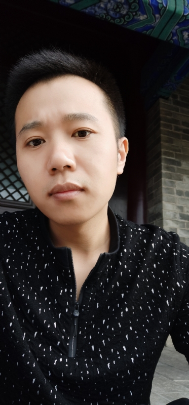 大象随风的第一张照片--深圳相亲服务中心