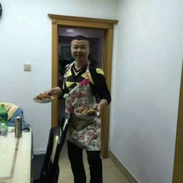 九个太阳的第一张照片--深圳相亲服务中心