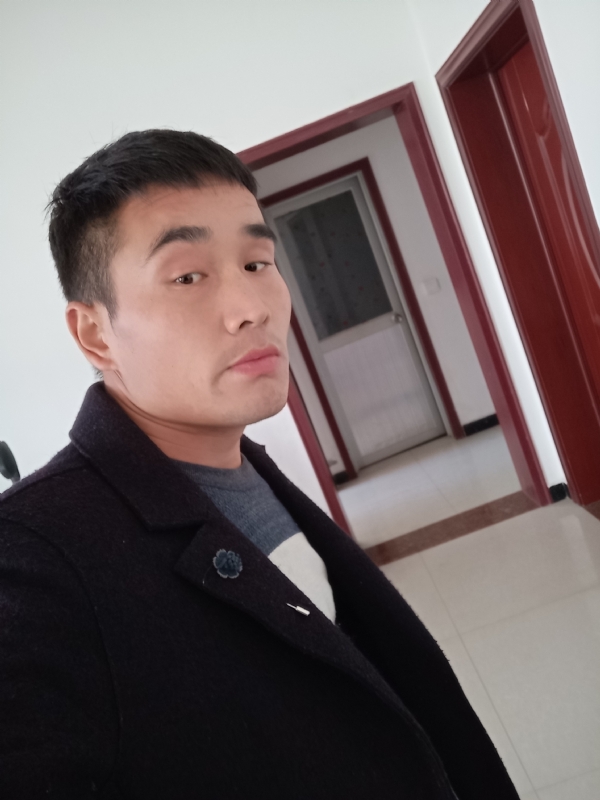 醒醒吧兄弟的第一张照片--深圳相亲服务中心
