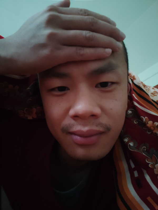 开心鬼在哪呢的第一张照片--深圳相亲服务中心