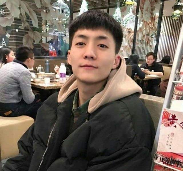 相爱的人的第一张照片--深圳相亲服务中心