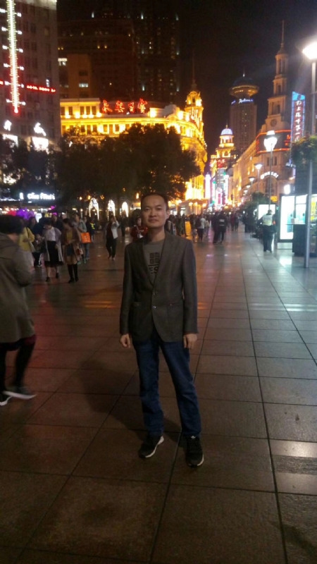 水池养鱼的第一张照片--深圳相亲服务中心
