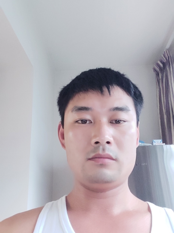 MM的第一张照片--深圳相亲服务中心