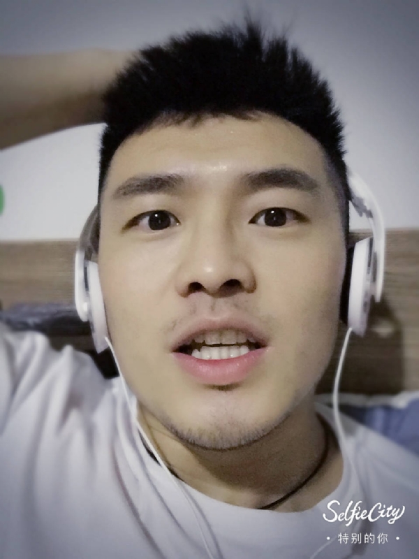 开心最好的第一张照片--深圳相亲服务中心