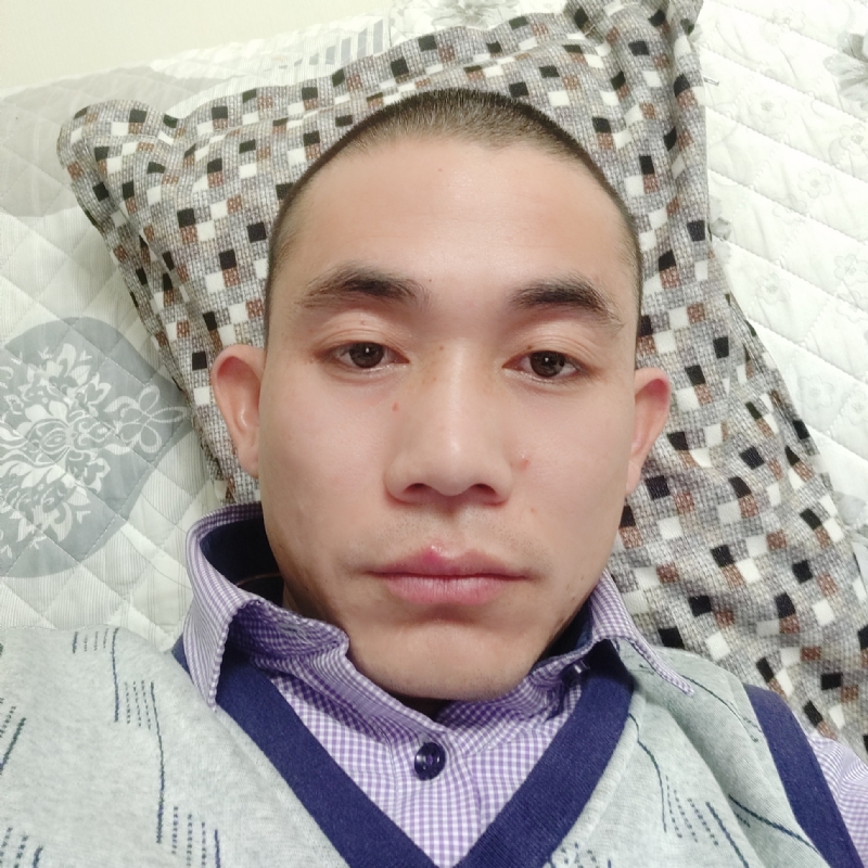 龙飞的第一张照片--深圳相亲服务中心