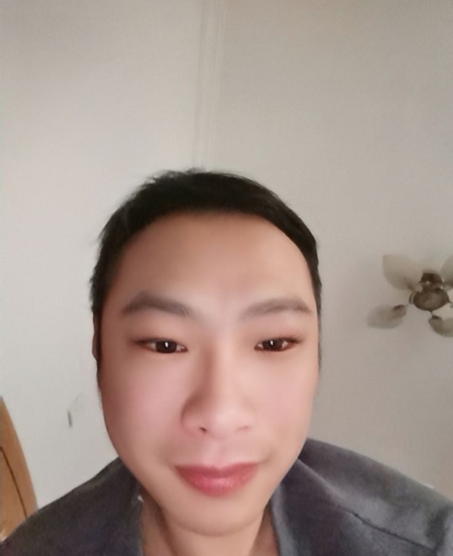 陈峰的第一张照片--深圳相亲服务中心