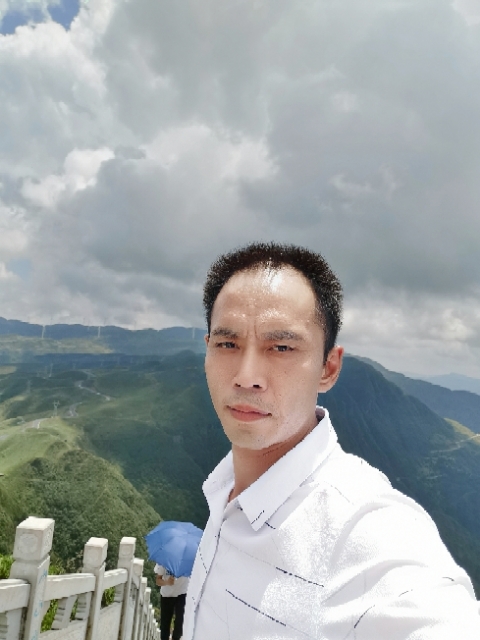 LXZ的第一张照片--深圳相亲服务中心